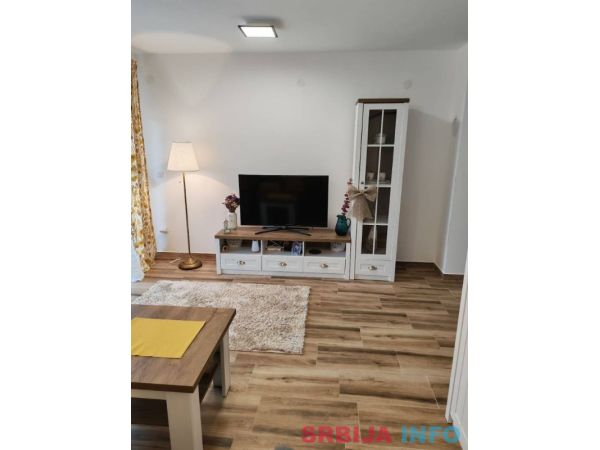 Prodajem opremljen apartman na Divčibarama