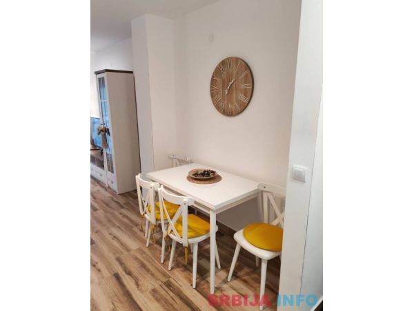 Prodajem opremljen apartman na Divčibarama