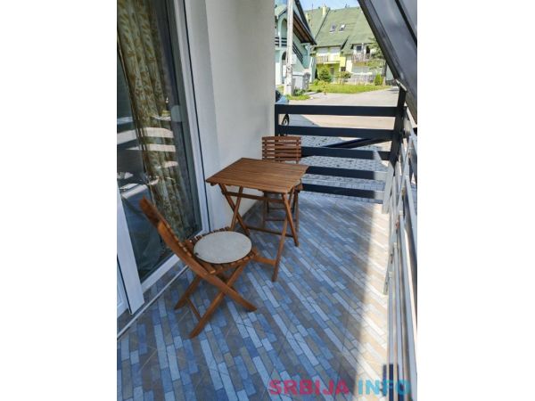 Prodajem opremljen apartman na Divčibarama
