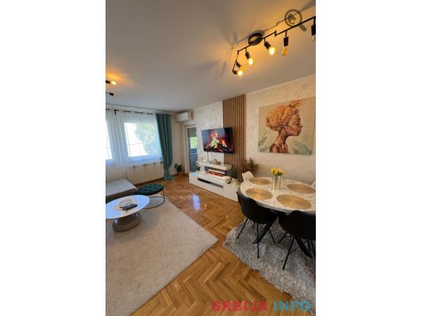 Dvosoban Apartman Florence Beograd Zvezdara