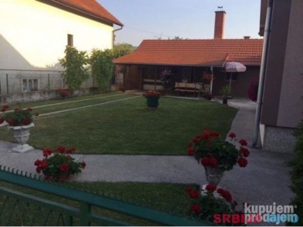 Renovirana kuca 111m2,5.45ari placa, Cacak