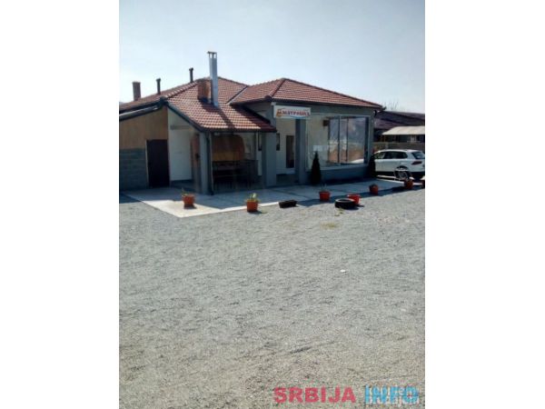 Prodaja, restoran i otvoreni bazen