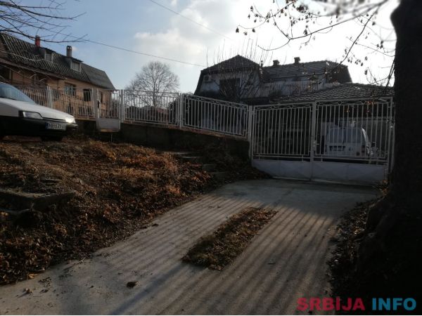 Kuca vila na prodaju