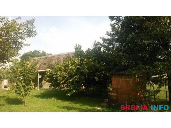 Zvecka, Obrenovac-kuca sa okucnicom