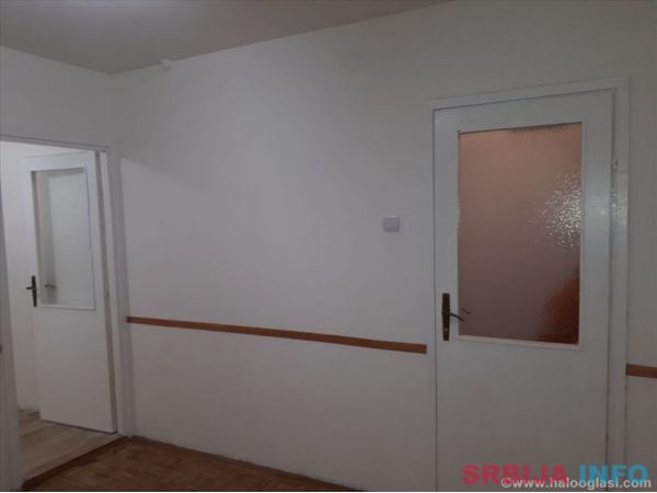 Odlican stan, 50m2,renoviran, uknjizen, Mirijevo-pijaca