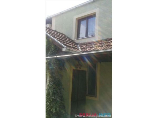 Kuca na sprat 235m2,sa garazom