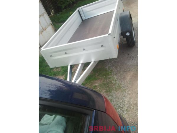 Auto prikolica 750 kg