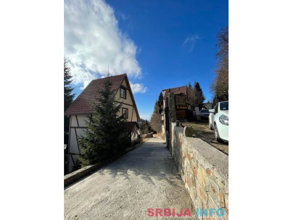 Prodajem apartman na Kopaoniku, mirno mesto, divan pogled, dobra investicij