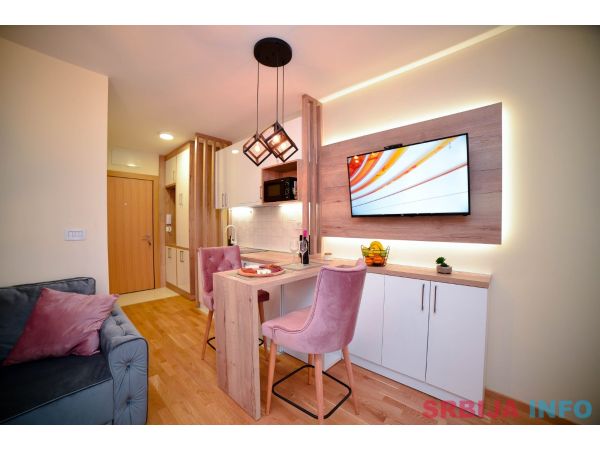 Stanovi na 300m od jezera-Zlatibor