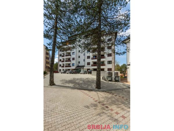 Stanovi na 300m od jezera-Zlatibor