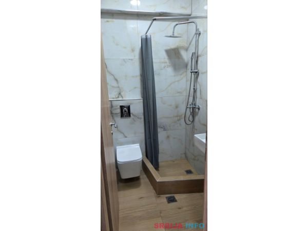 Prodajem apartman u Olimpik Biču