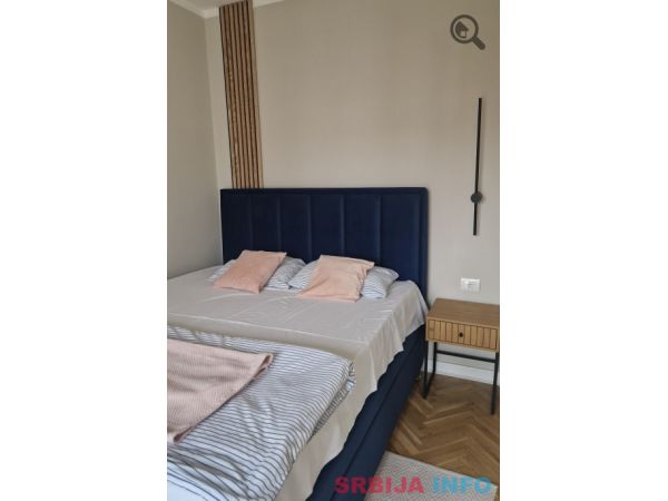 Dvosoban Apartman King Ns Novi Sad Adamovicevo Naselje