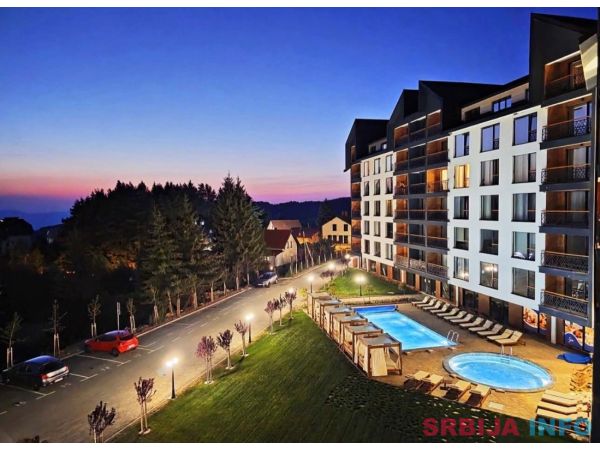 Prodaje se luksuzan studio-apartman na Kopaoniku