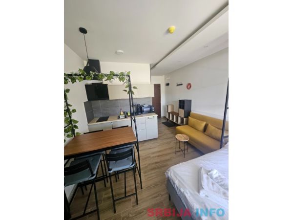 Prodaje se luksuzan studio-apartman na Kopaoniku