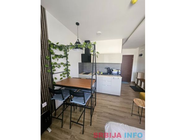 Prodaje se luksuzan studio-apartman na Kopaoniku