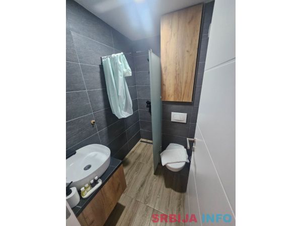 Prodaje se luksuzan studio-apartman na Kopaoniku