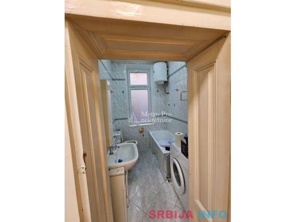 Dvoiposoban stan na prodaju, Slavija, 42m2 + 15m2 terasa