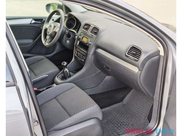 Na prodaju Volkswagen Golf 6 1.6 TDI, 2011. godi&scaron;te 