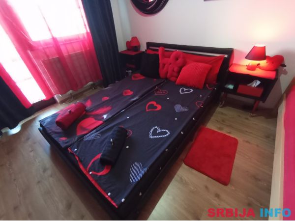 Red&Black Apartman za parove - Senta