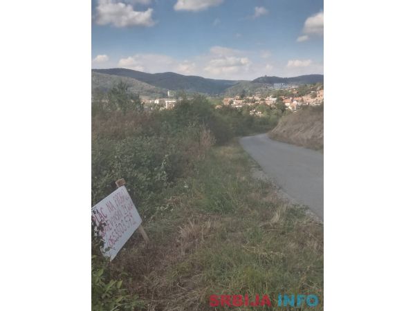 Prodajem plac u Vrdniku