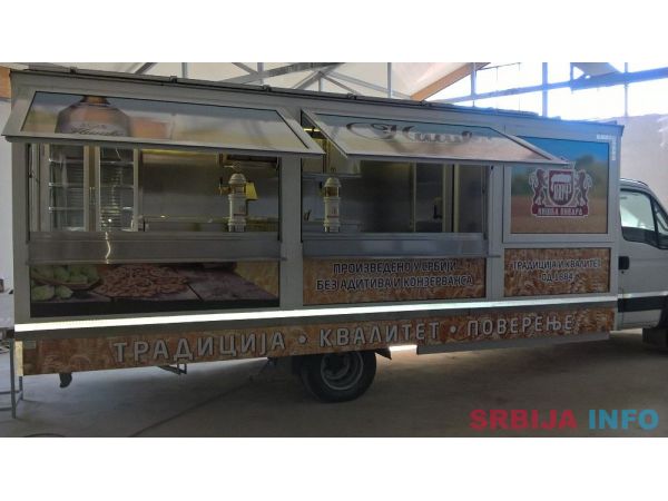 Pivnica i restoran na tockovima