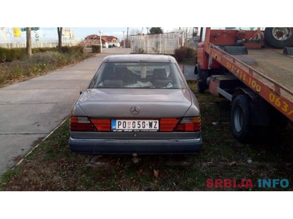 Mercedes 124 D