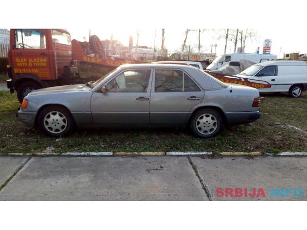 Mercedes 124 D