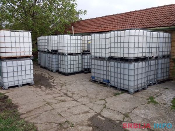 Plastične cisterne 1000 L