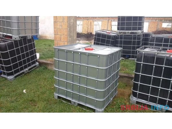 Plastične cisterne 1000 L
