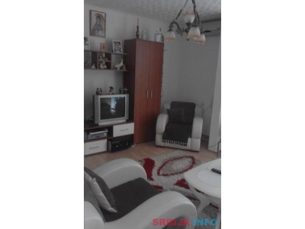 Stan-Topola, prodaja/zamena za Beograd