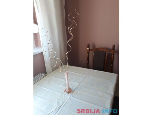 Izdajem namesten stan u centru grada