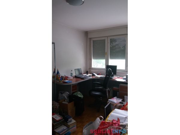 Stan na prodaju-Medak III