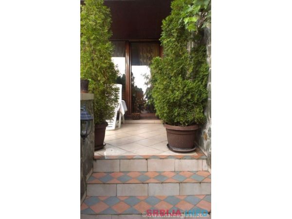 Stan 85m2+terasa 25m2+150m2 vrt za uzivanje