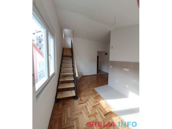 Duplex stan na Mirijevu