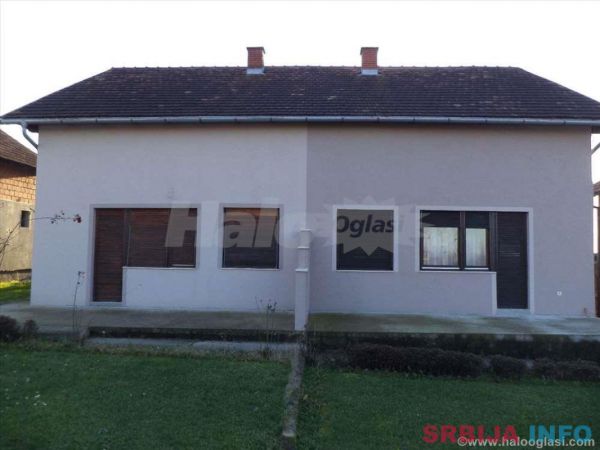 Dvojna kuca Runjani-Loznica