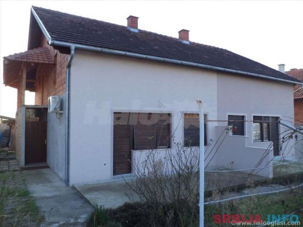 Dvojna kuca Runjani-Loznica