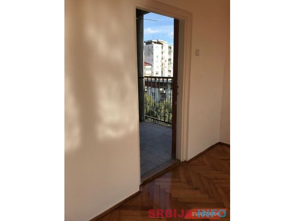 Radija; ac, potpuno renoviran, nekoriscen, 2-soban