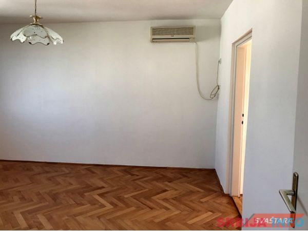 Radija; ac, potpuno renoviran, nekoriscen, 2-soban