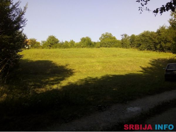 Plac 20 ari, Obrenovac- Mislođin 