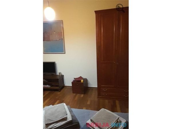 Dvosoban Apartman Ljuba s Place Beograd Centar