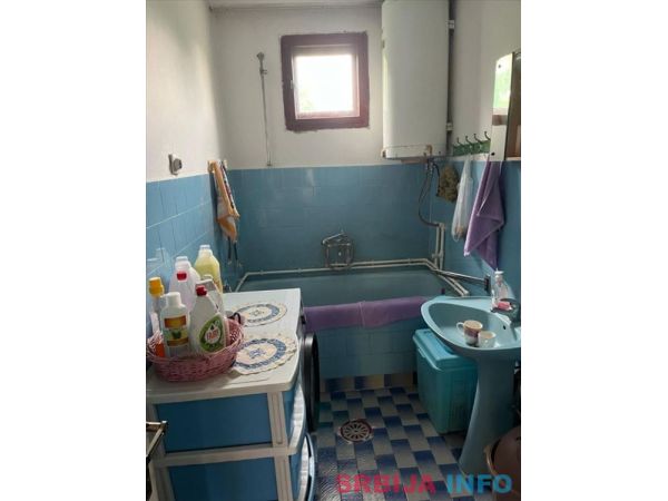 Odlicna kuca za porodicu Aleksandrovac-Žabari