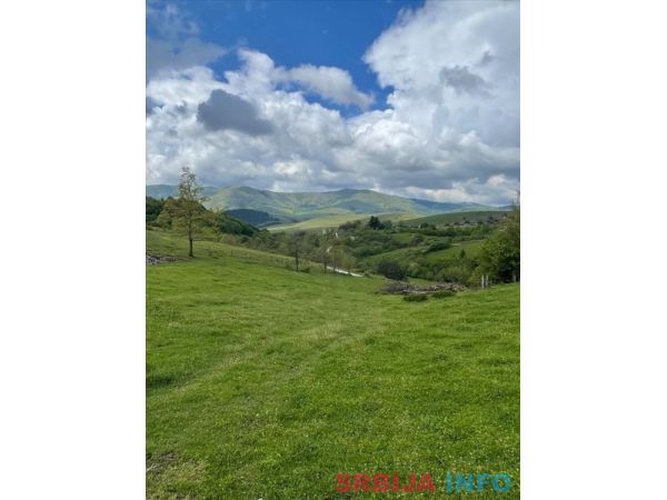 Prodajem plac na Zlatiboru 4ari