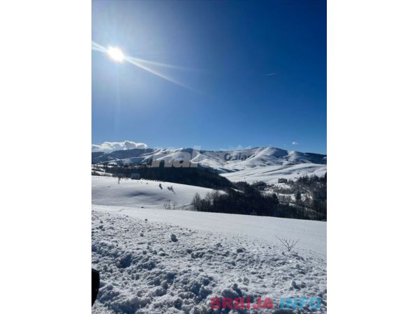 Prodajem plac na Zlatiboru 4ari