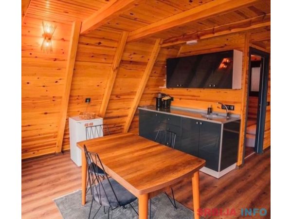 Prodajem plac na Zlatiboru 4ari