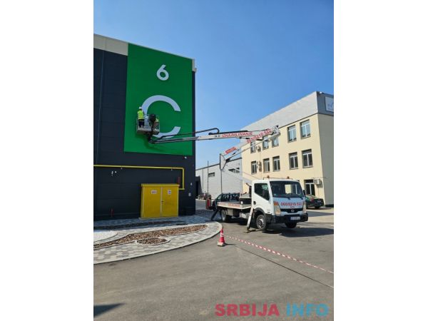 Iznajmljivanje kamiona sa korpom