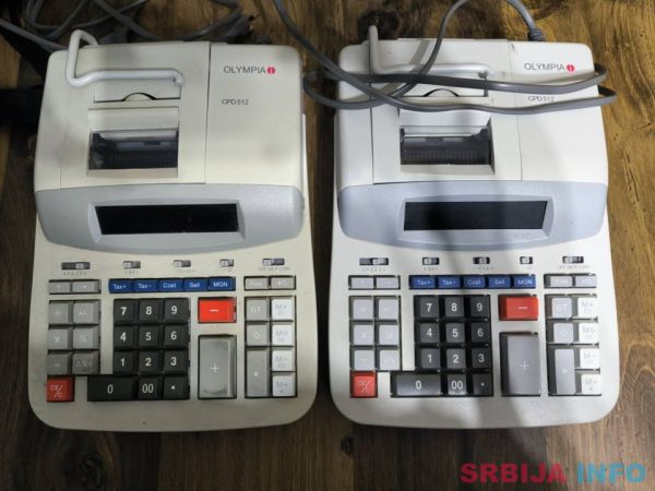Dve računske mašine sa trakom marke Olympia 