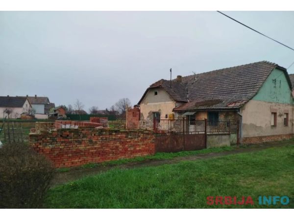 Kuca za renoviranje Lazarevo-Zrenjanin