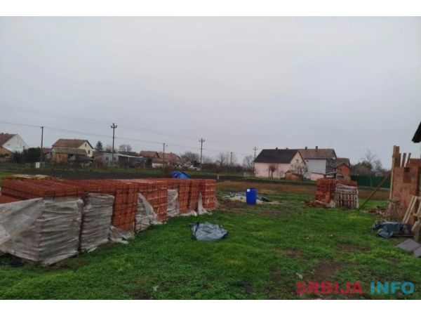 Kuca za renoviranje Lazarevo-Zrenjanin