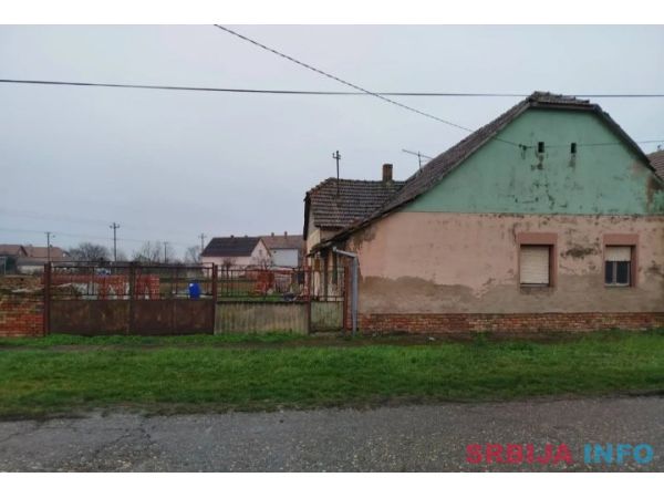 Kuca za renoviranje Lazarevo-Zrenjanin