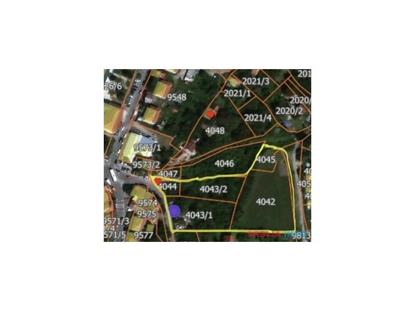 Na prodaju parcele u centru Ripnja, kod Maxija